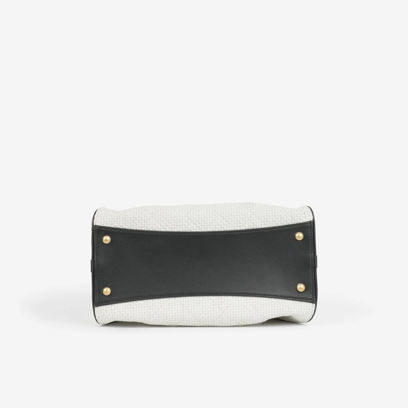 Luxury White Woven Bucket Handbag with Gold Chain - Image 6